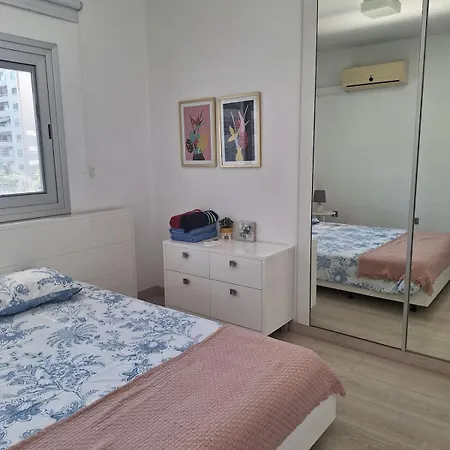 Oceanside Living - Modern 1 Bedroom Limassol