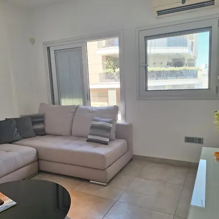 Oceanside Living - Modern 1 Bedroom *