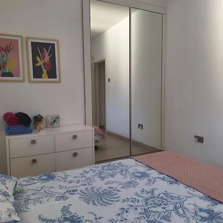 Oceanside Living - Modern 1 Bedroom Lejlighed *