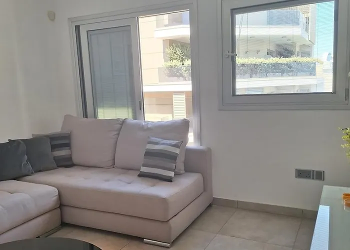 Oceanside Living - Modern 1 Bedroom *