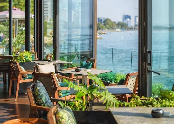 Oceanside Living - Modern 1 Bedroom アパート